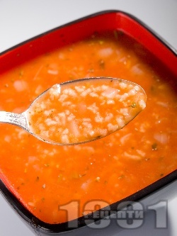 Доматена крем супа с ориз, моркови и босилек - снимка на рецептата